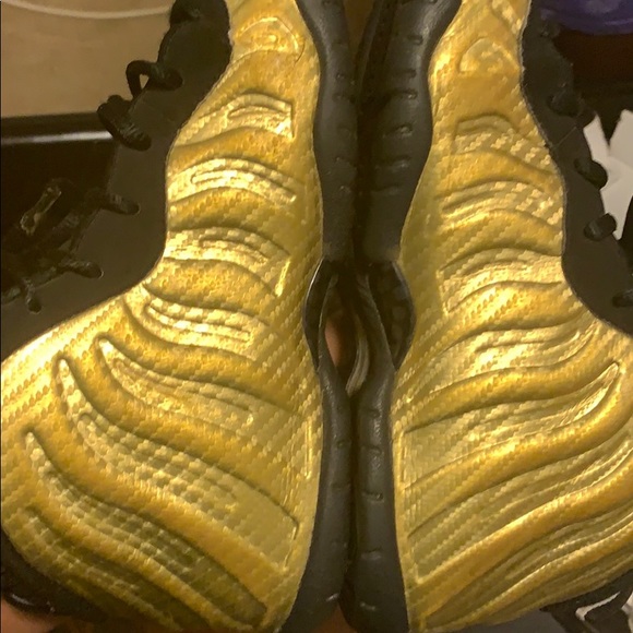 SOLD Gold/Black Foams Size 3y SOLD - Picture 4 of 6